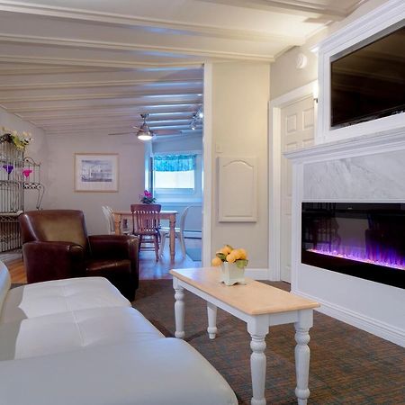 Beach Walk Apartments And Cottages Олд Орчард Бийч Екстериор снимка