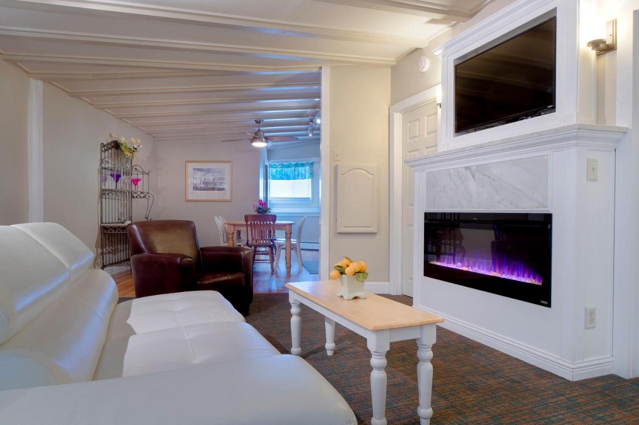 Beach Walk Apartments And Cottages Олд Орчард Бийч Екстериор снимка