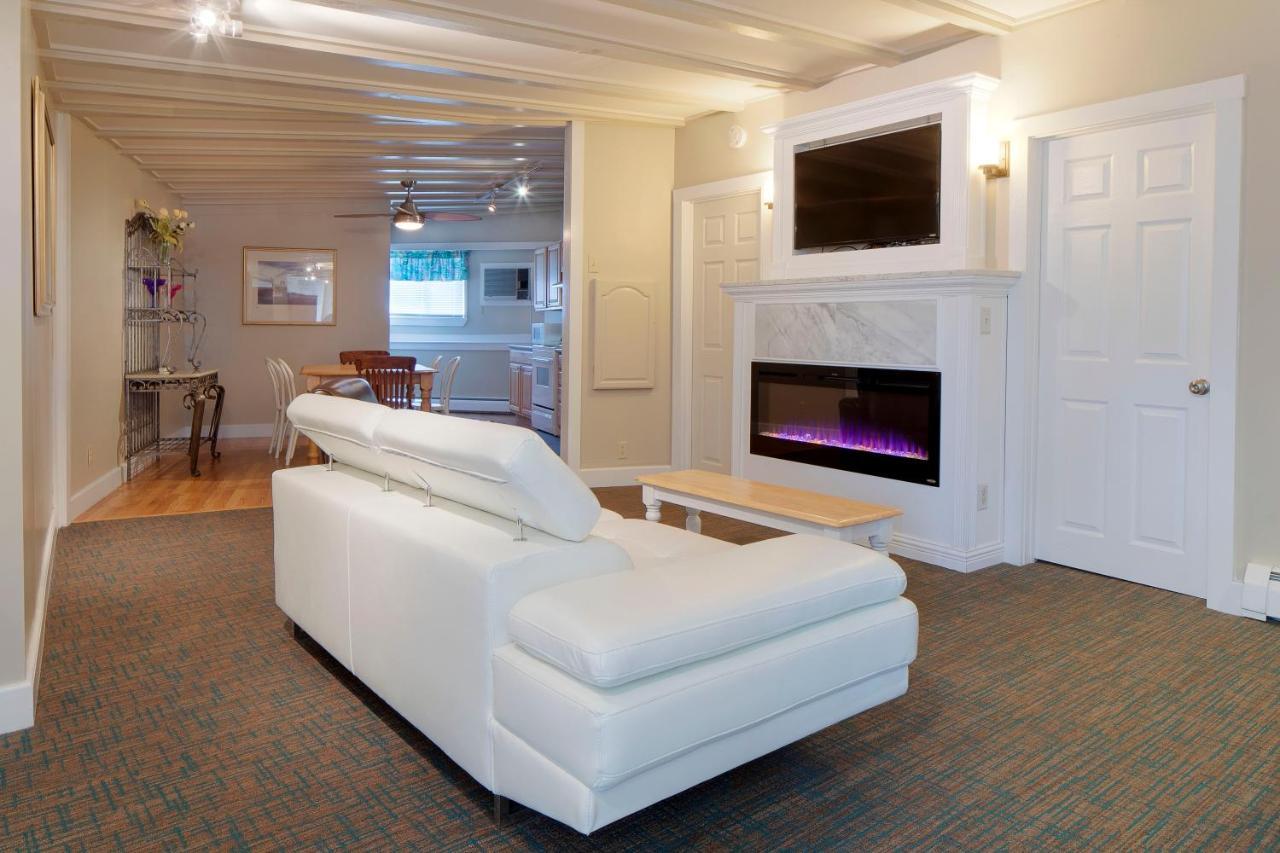 Beach Walk Apartments And Cottages Олд Орчард Бийч Екстериор снимка